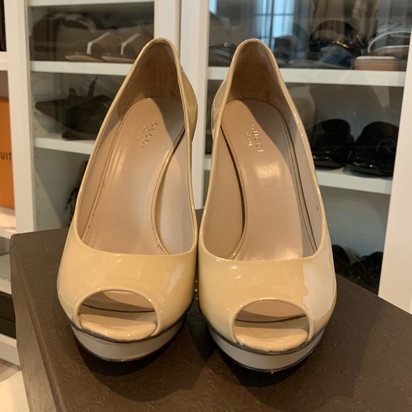 Gucci Vitello peep toe heels - Picture 2 of 4